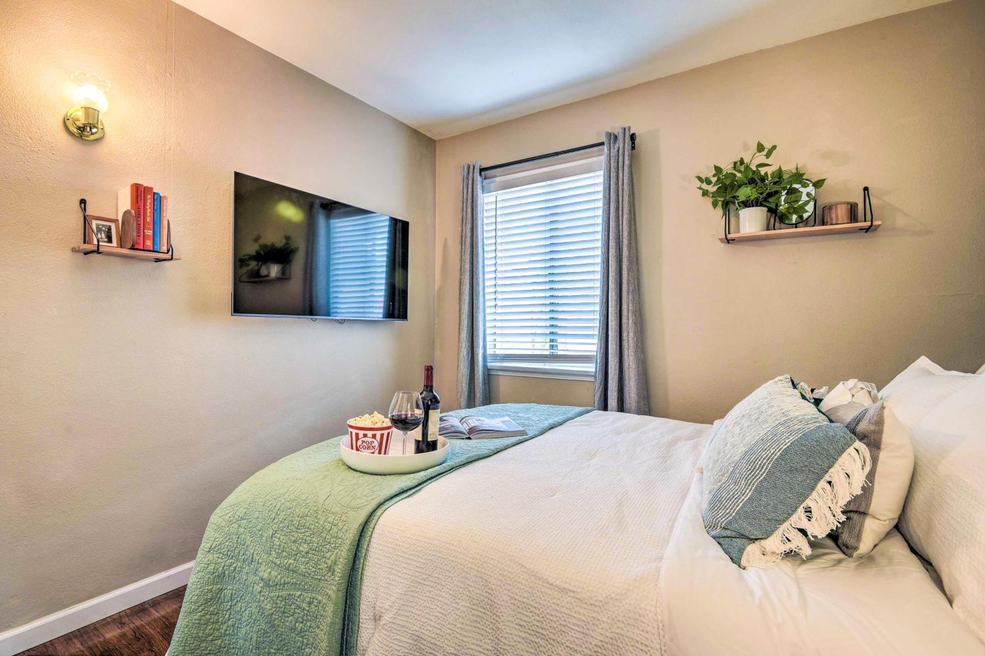 הוילה Stylish And Modern Burbank Gem With Private Yard! מראה חיצוני תמונה