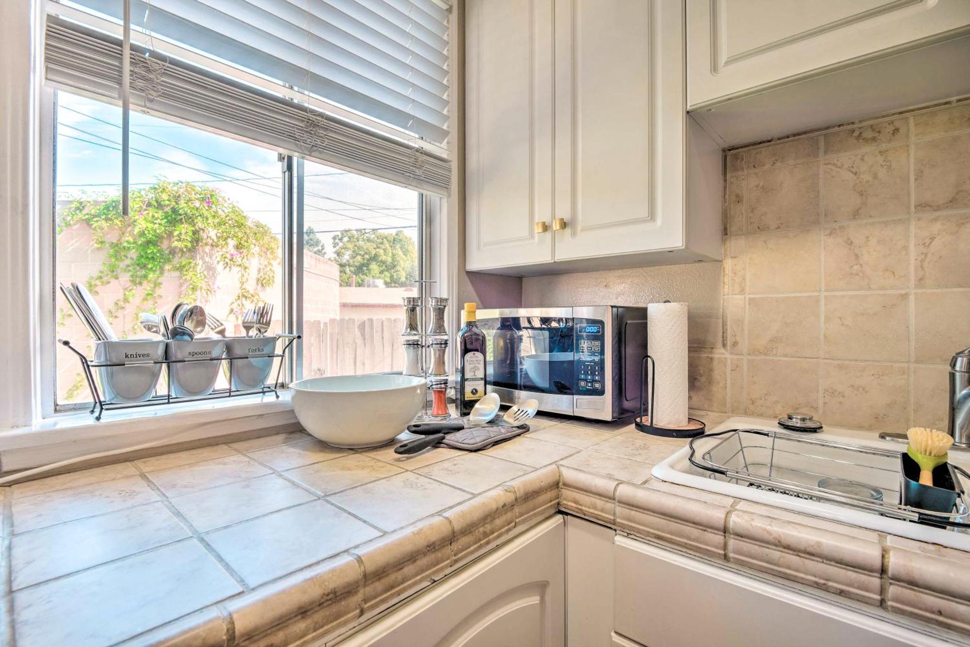 הוילה Stylish And Modern Burbank Gem With Private Yard! מראה חיצוני תמונה